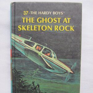 1966 The Hardy Boys 'Blue Back' H/C Book: #37 The Ghost at Skeleton Rock